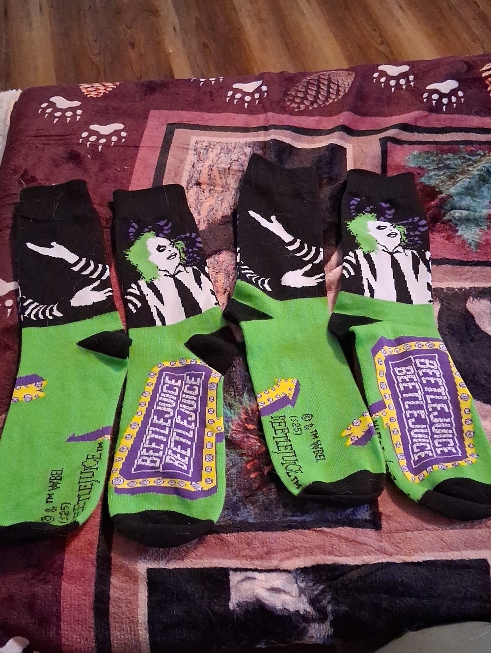 Beetlejuice Graphic Crew Socks - Green & Black